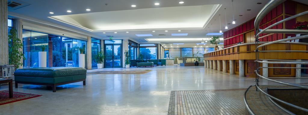 Grand Hotel Пестум Экстерьер фото
