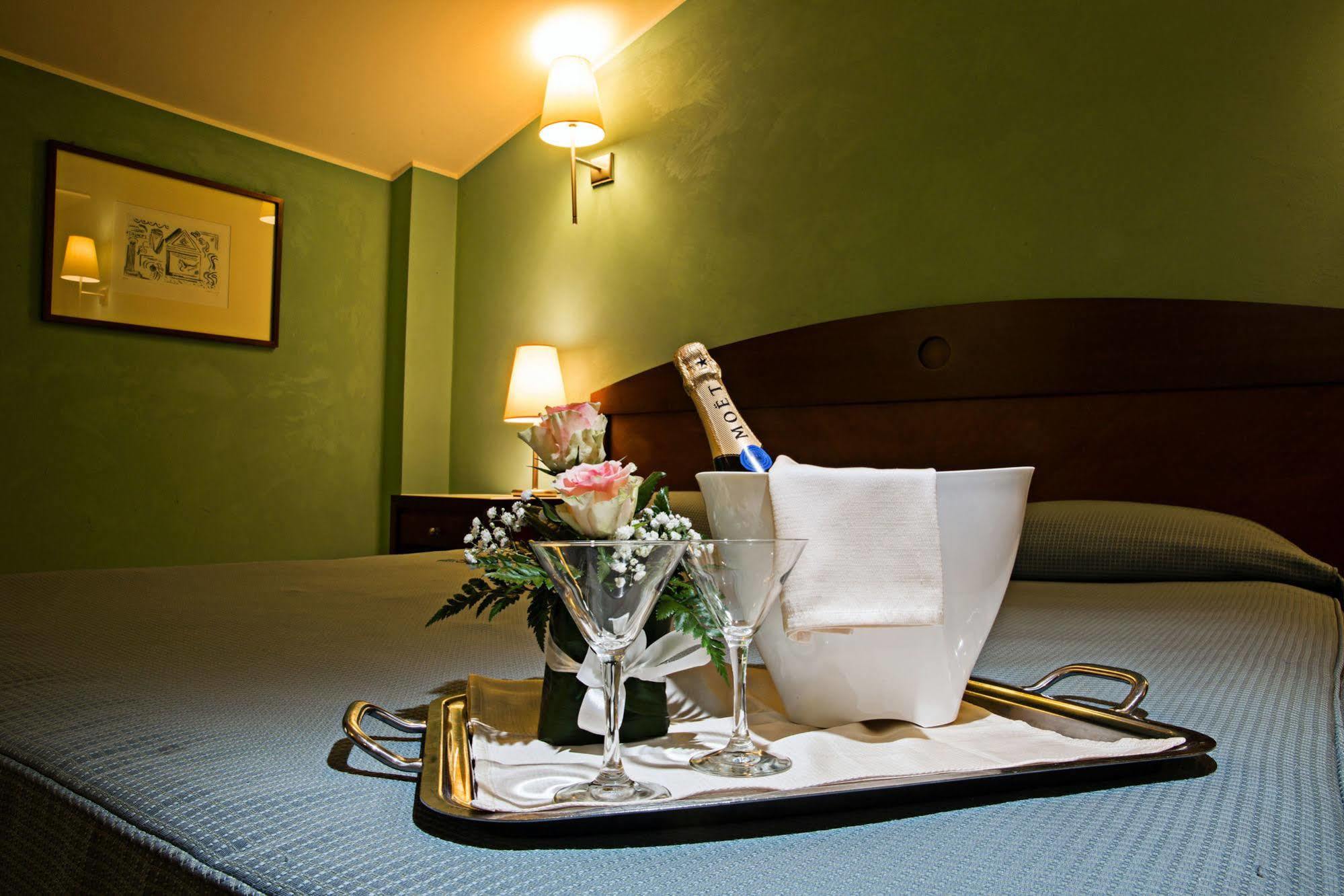 Grand Hotel Пестум Экстерьер фото